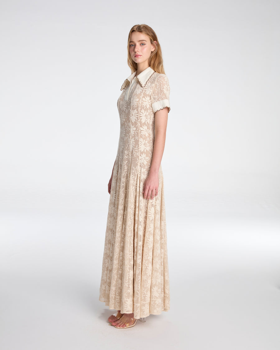 Maxi dress in floral mesh