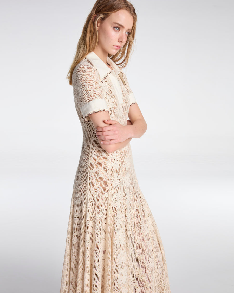 Maxi dress in floral mesh