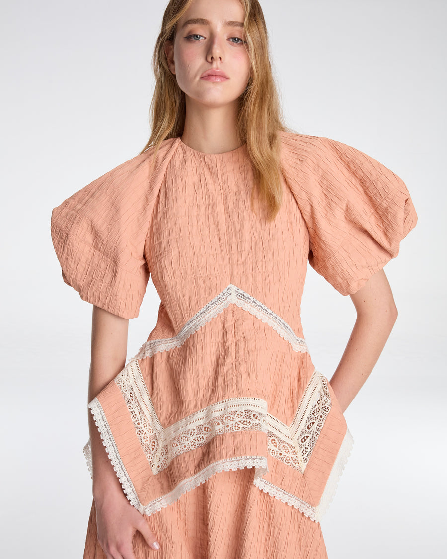 Puffy sleeves blouse in peach nectar