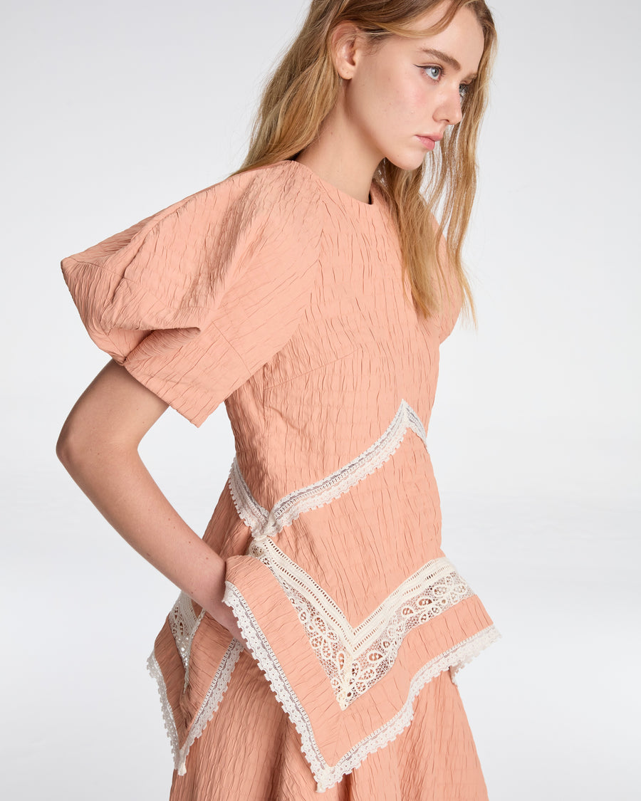 Puffy sleeves blouse in peach nectar