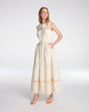 Long skirt with gold embroidery